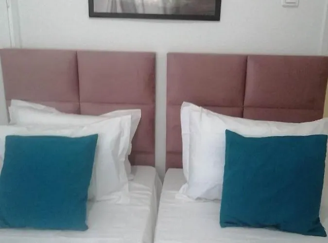 Elia's Maisonette Feriehus