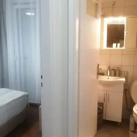 בית נופש Elia's Maisonette